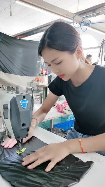 羽绒服加工工价剖析 一道线3分，踩1万道线挣300元，同行怎么看？