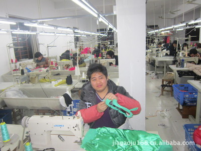 杭州龙霆服饰 专业服装加工一站式服务，助力淘宝订单与贴牌生产